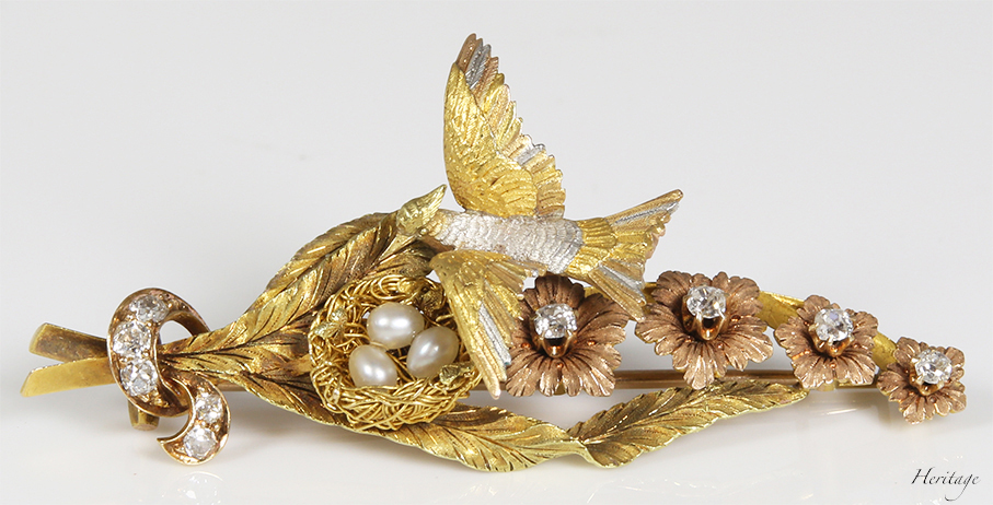 巣の卵を守る親鳥を表現したスリーカラー・ゴールドとプラチナと天然真珠のコンテスト・ジュエリー