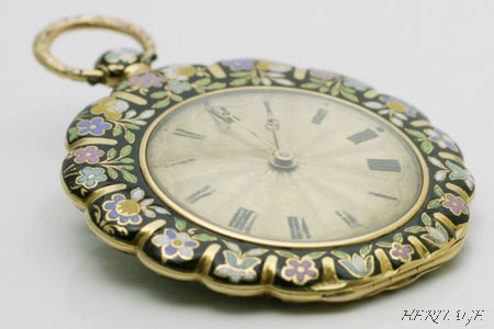 シャンルベエナメルが美しい19世紀のフランスの懐中時計