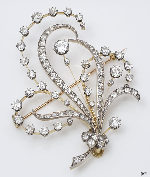 エイグレットを表現したフランス製のアンティークのダイヤモンドのトレブラン・ブローチ＆髪飾り