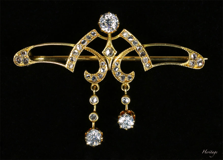 グラスゴー派の影響が見られるアンティークの金無垢のダイヤモンド・ゴールド・ブローチ