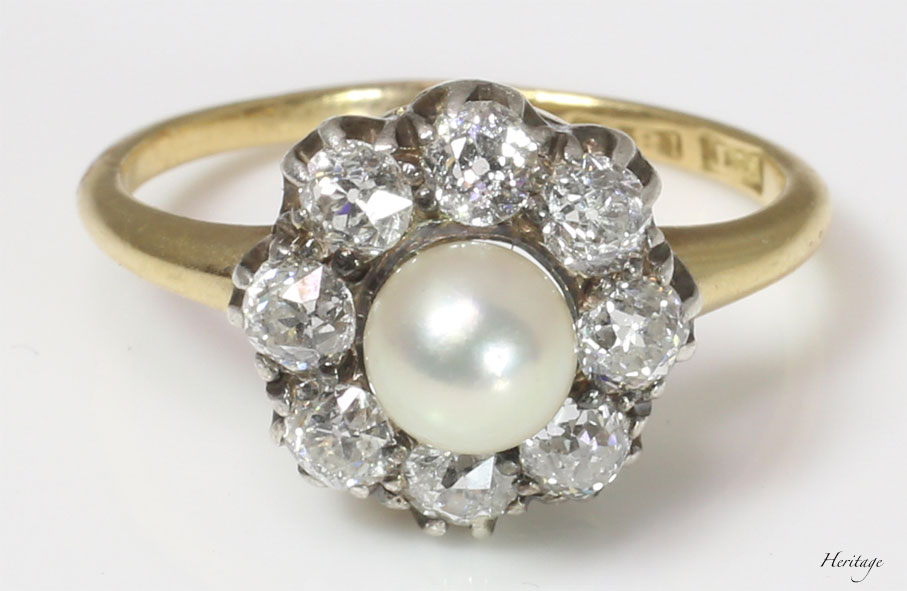 天然真珠＆オールドヨーロピアンカット・ダイヤモンドのクラスター・リング　アンティーク・ジュエリー