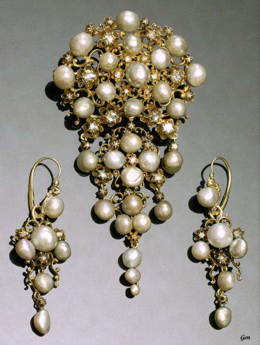 ジョージアンの天然真珠ピアスのブローチ＆ピアスのデミパリュール