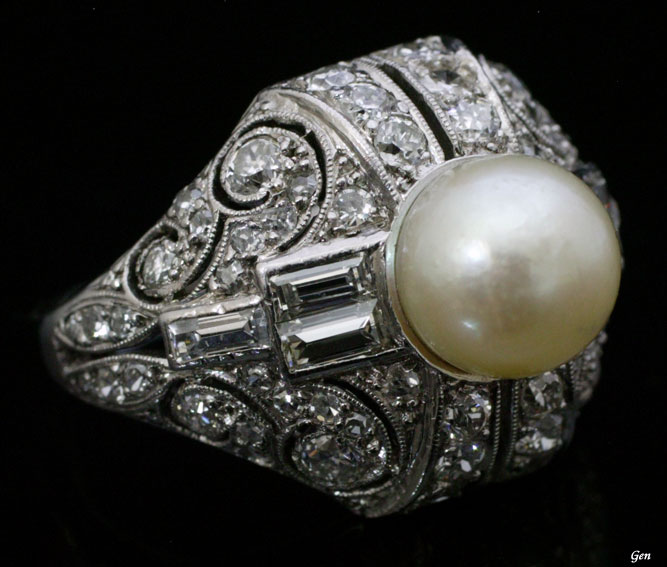 アールデコの天然真珠＆ステップカット・ダイヤモンドの透かしのリング