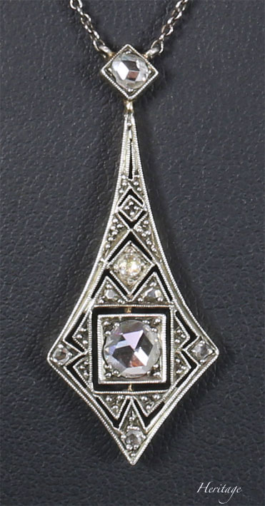 エドワーディアンのスタイリッシュなローズカット・ダイヤモンドのネックレス　アンティーク・ジュエリー