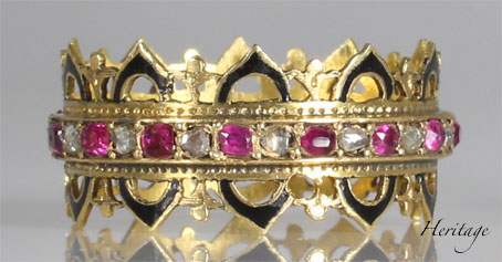 王族を示すフルール・ド・リスがデザインされたイギリス貴族のコロネット型リング