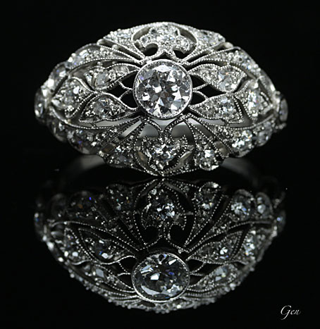 アール・デコのエレガントな透かしのダイヤモンドのボンブリング