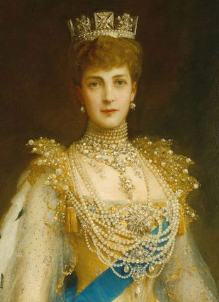 天然真珠のジュエリーをつけたイギリス王妃アレクサンドラ