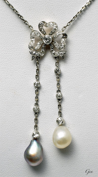 カラー天然真珠のエドワーディアンのネグリジェネックレス
