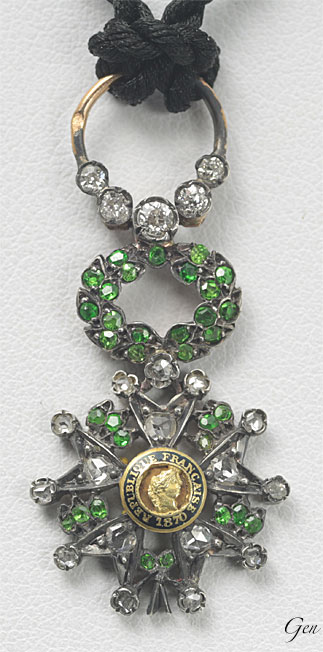 フランスのデマントイドガーネット＆ダイヤモンドの勲章の替章