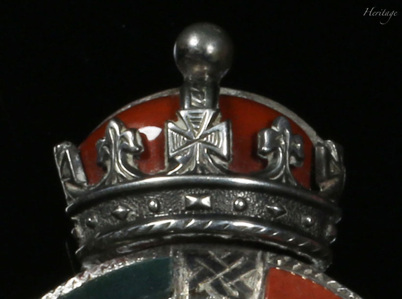 英国王室の王冠デザインのスコティッシュアゲート