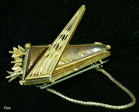 弓＆矢筒でエロス（キューピッド）を象徴したジョージアンのゴールドのヴィネグレットの裏側