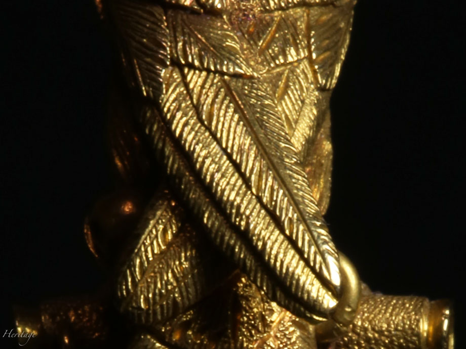 黄金の鷲の羽根の神技の彫金
