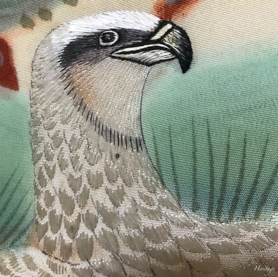 白鷹（白鷲）と雀と松のアンティークの帯