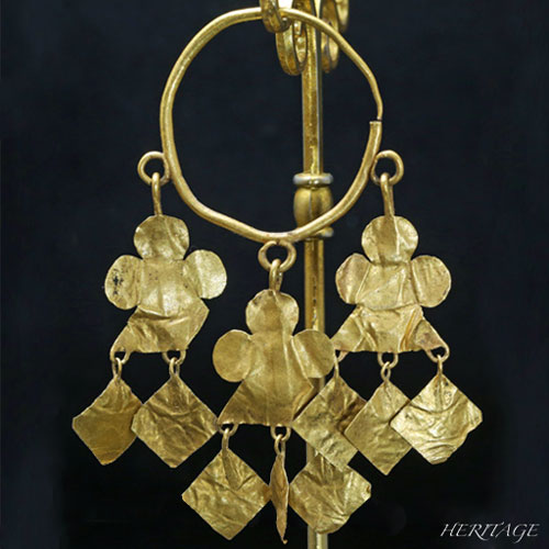 スキタイの古代のゴールドのイヤリング