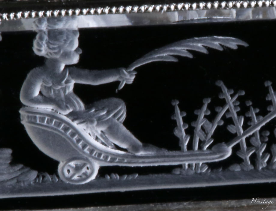 �A�[���f�R�̞��L�������M�����鏟���̏��_�̃��o�[�X�E�C���^���I�E�u���[�`