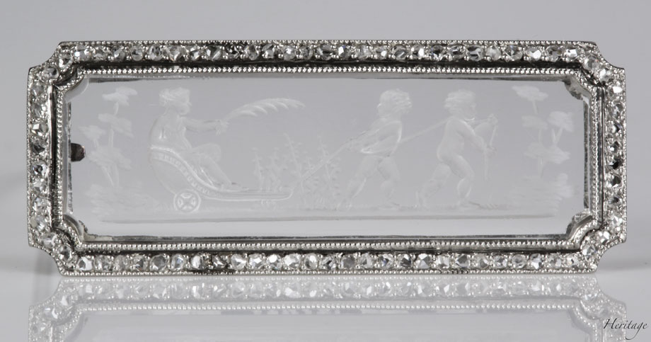 �A�[���f�R�̞��L�������M�����鏟���̏��_�̃��o�[�X�E�C���^���I�E�u���[�`