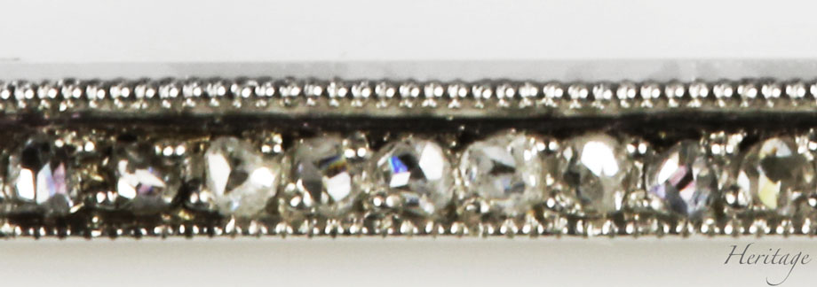 �ɏ����[�Y�J�b�g�E�_�C�������h�̃t�@�C�A�����߂�