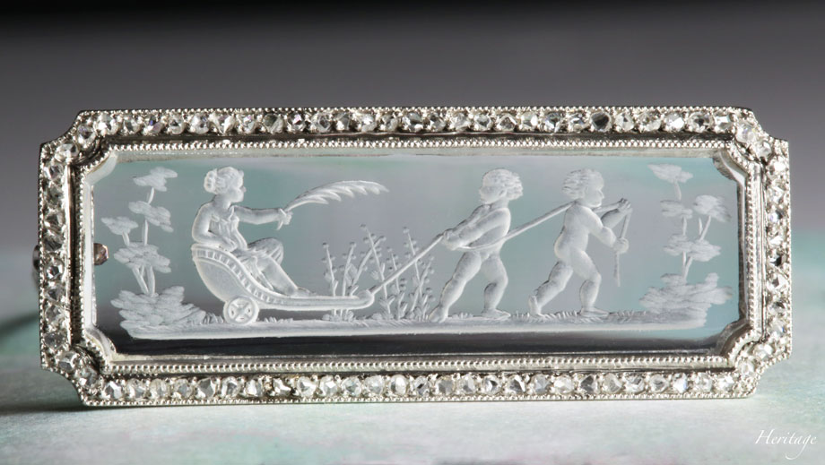 �A�[���f�R�̞��L�������M�����鏟���̏��_�̃��o�[�X�E�C���^���I�E�u���[�`