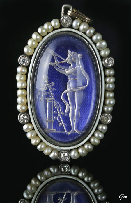 �A�[���f�R�̃o�b�J���e�̃u���[�̃��o�[�X�E�C���^���I�E�y���_���g