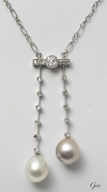 エドワーディアンのカラー天然真珠を使ったオールプラチナのジュエリー