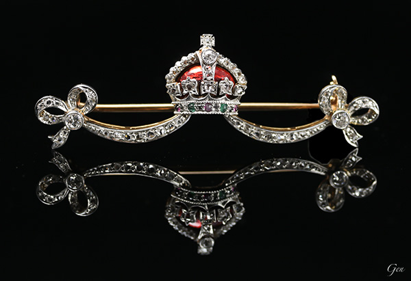 英国王室御用達コーリンウッド社のダイヤモンド＆エナメルのクラウン・ブローチ